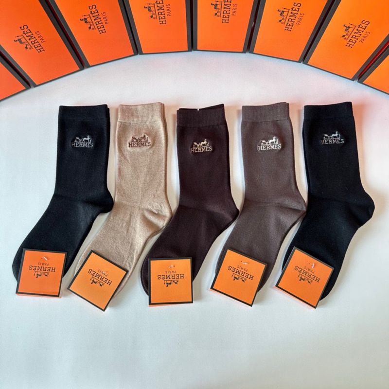 Hermes socks ( 5 pairs)