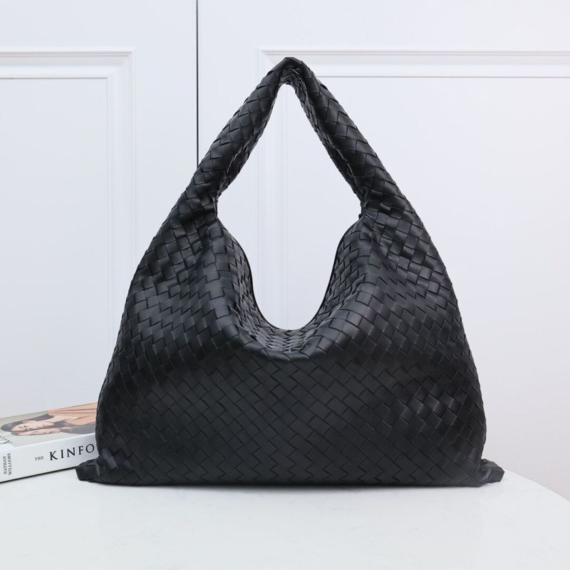 Bottega Veneta Large Hop Shoulder Bag -Black