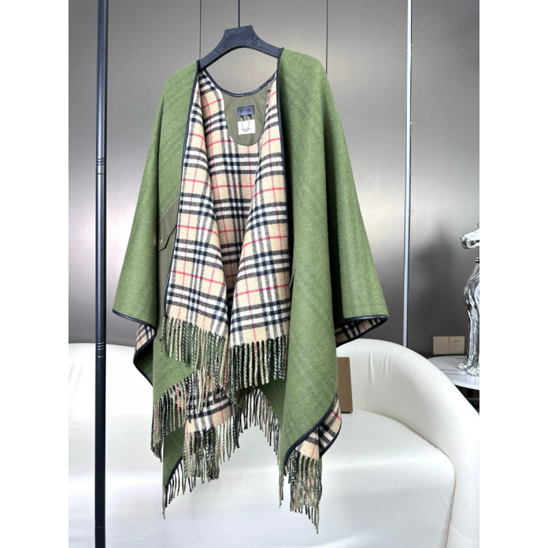 Burberry Reversible Check and wool Cape