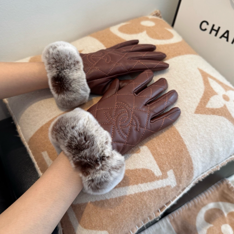 Chanel Leather Gloves