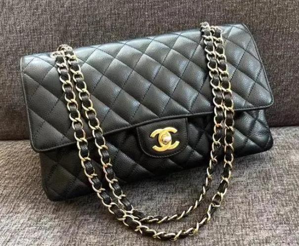 How to recognize the authenticity of Chanel bags